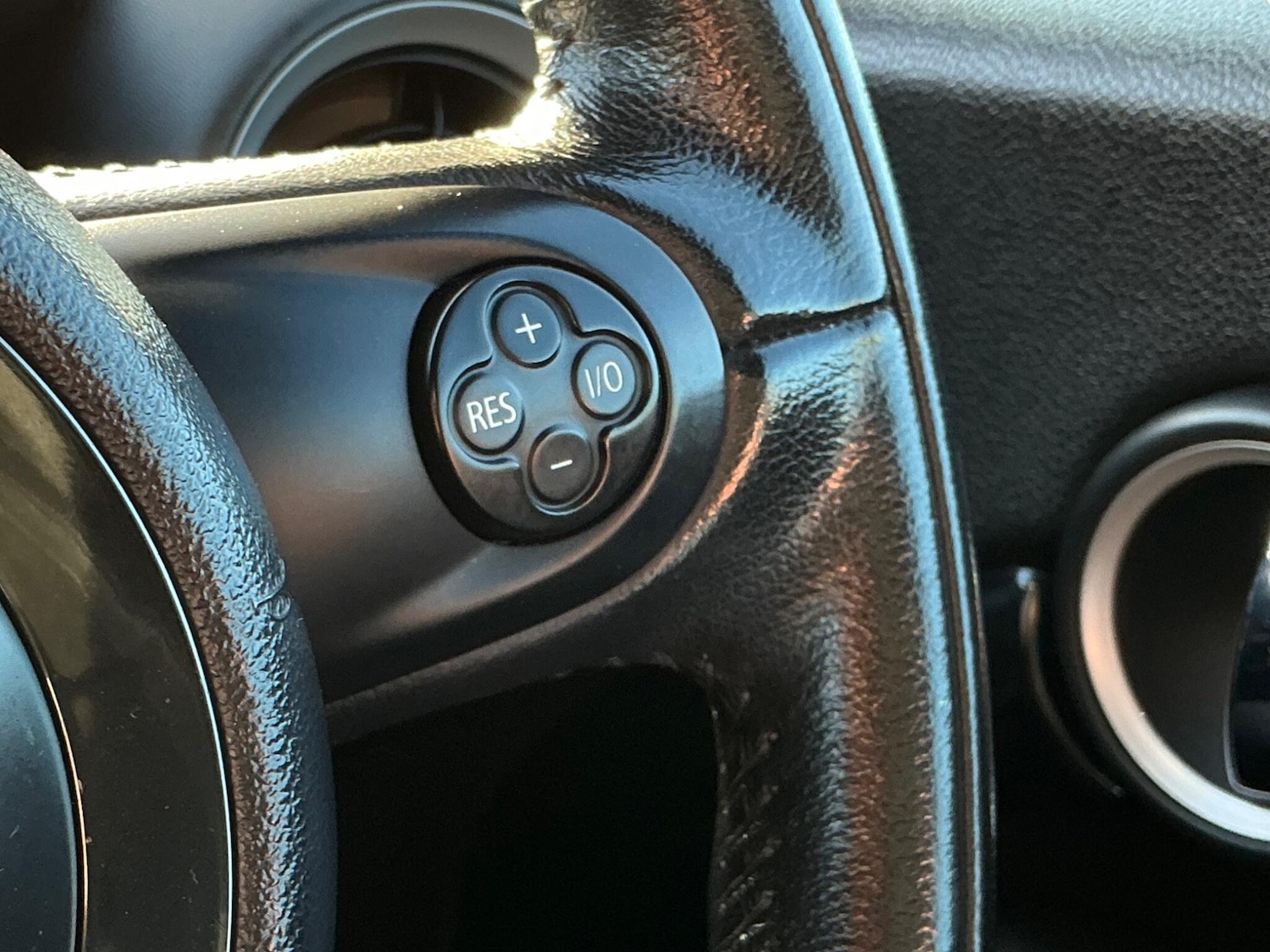 Used MINI Convertible 2011 for sale - 76607781: Photo 51