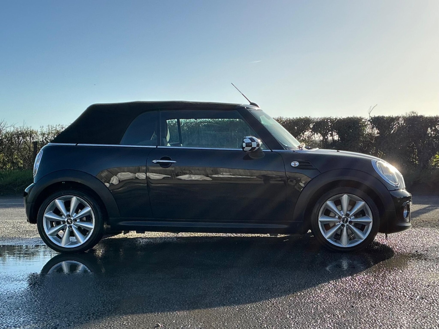 Used MINI Convertible 2011 for sale - 76607781: Photo 6