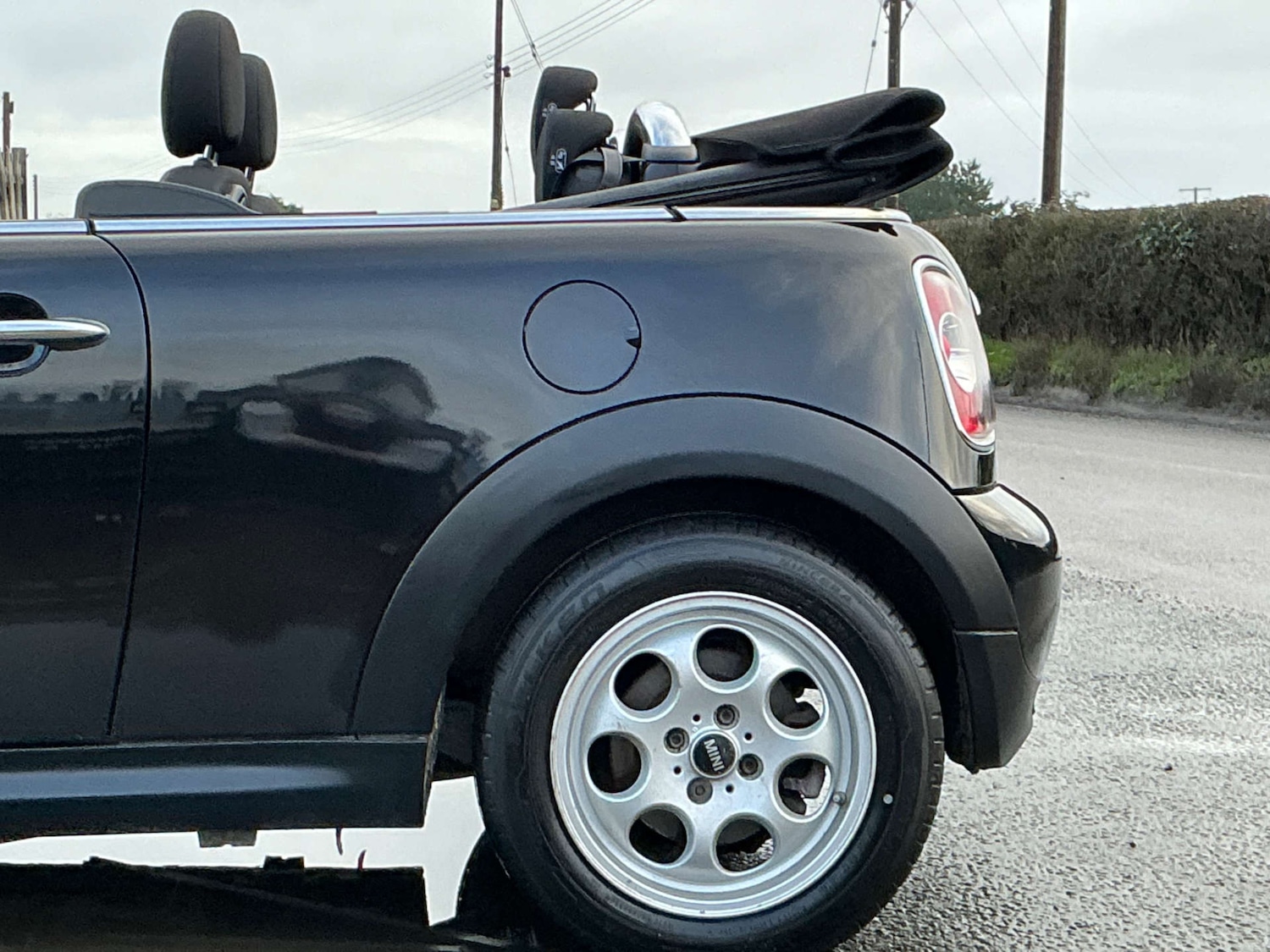 Used MINI Convertible 2015 for sale - 76957851: Photo 21