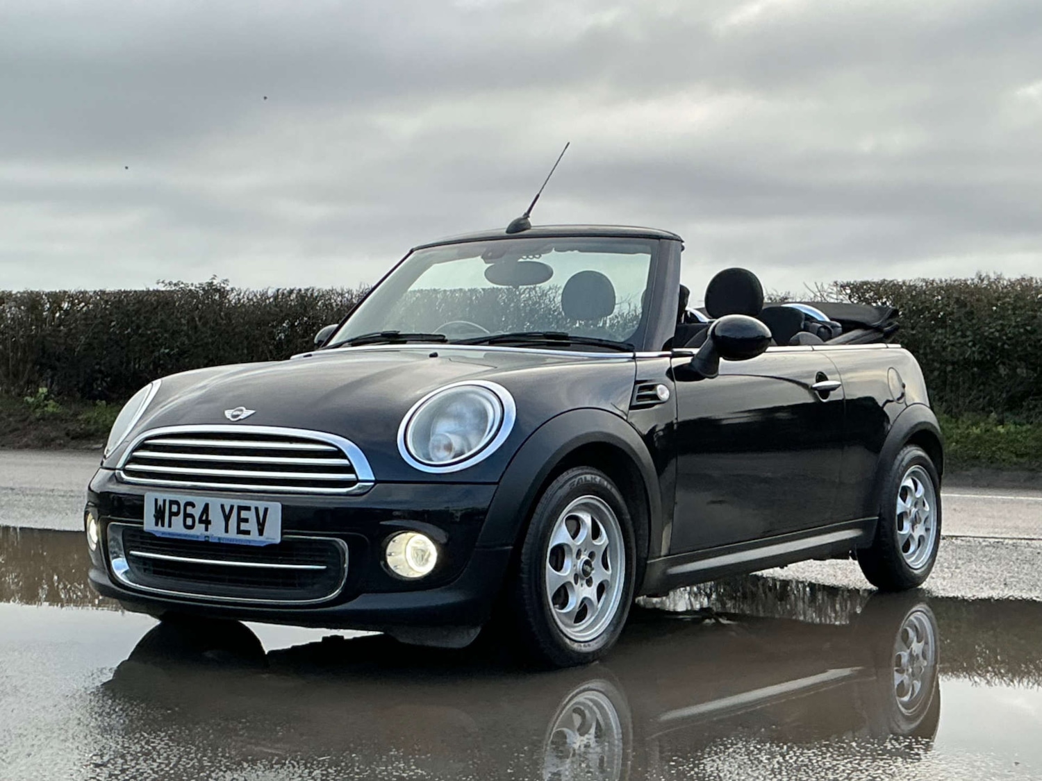 Used MINI Convertible 2015 for sale - 76957851: Photo 24