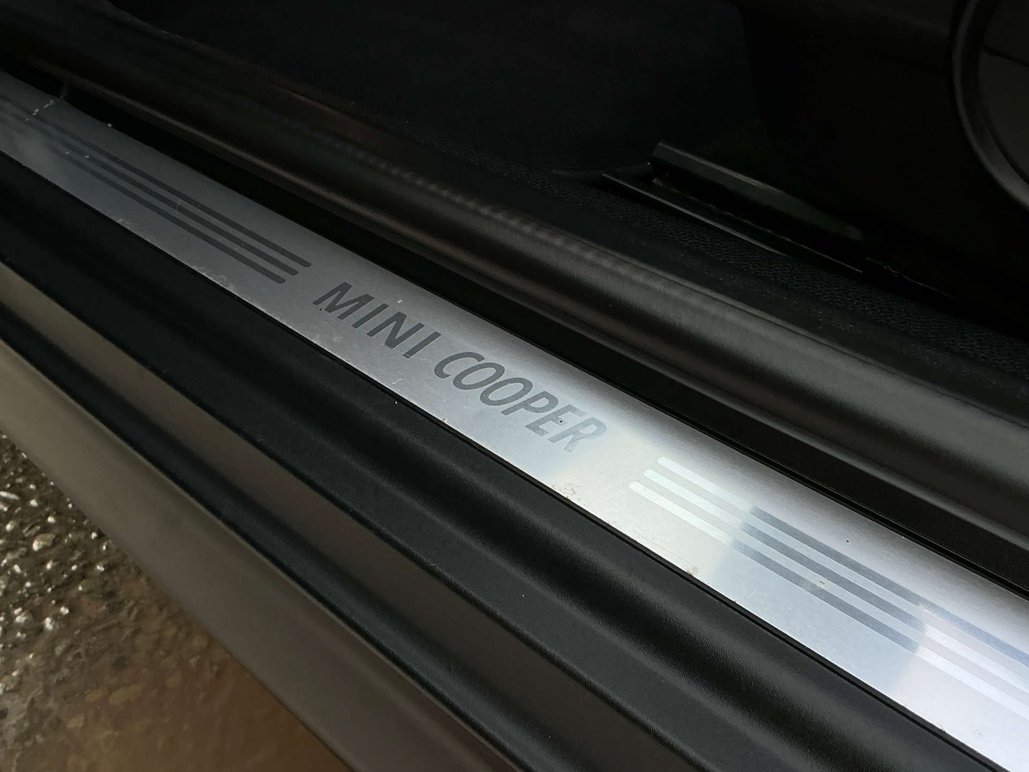 Used MINI Convertible 2015 for sale - 76957851: Photo 42