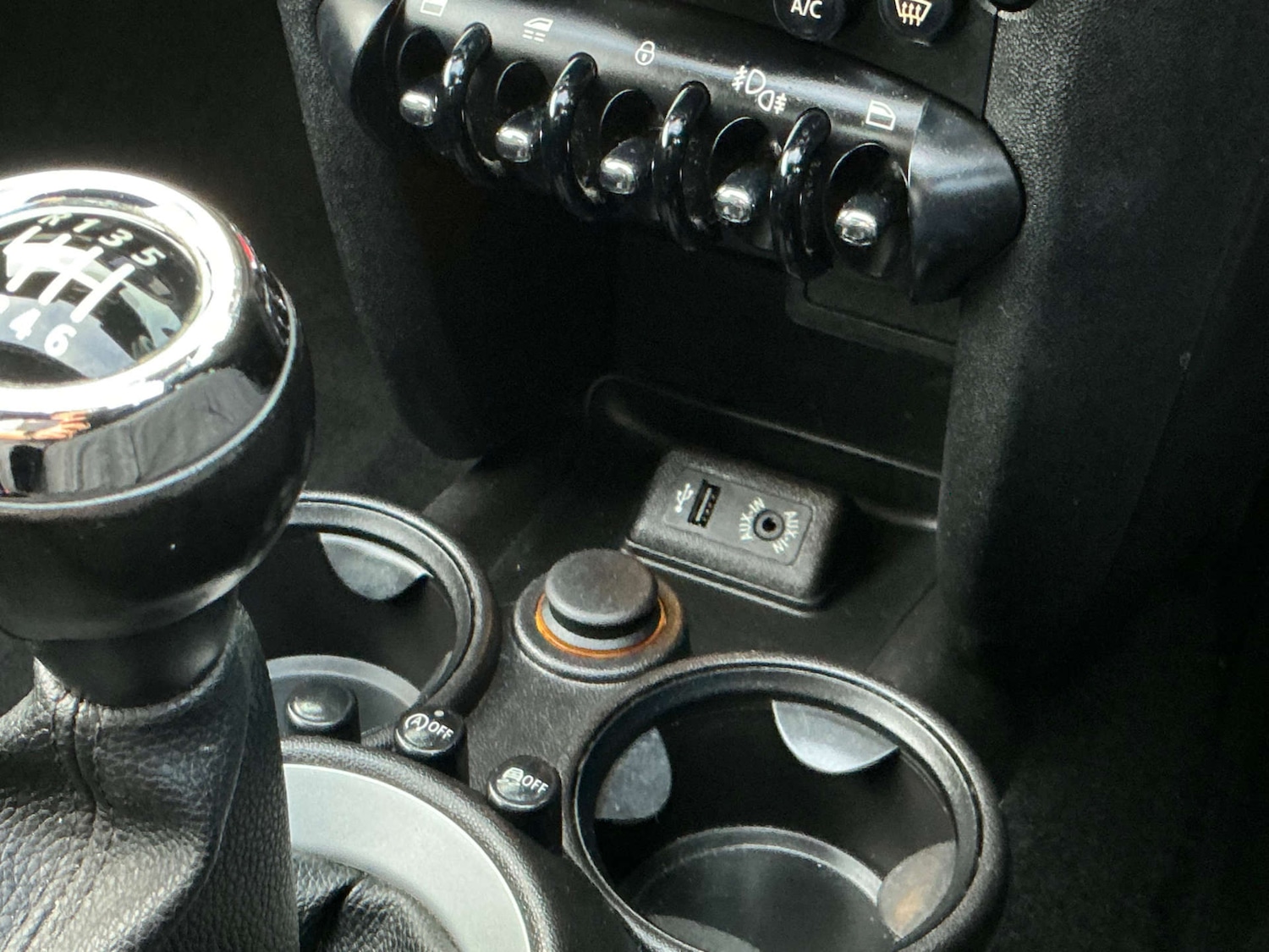 Used MINI Convertible 2015 for sale - 76957851: Photo 43