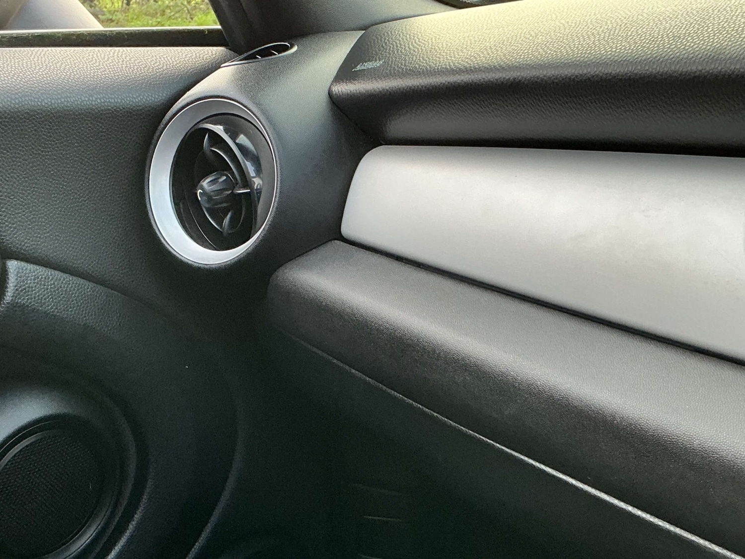 Used MINI Convertible 2015 for sale - 76957851: Photo 47