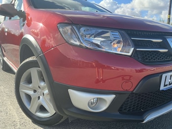 Used Dacia Sandero 2013 for sale - 79420785: Photo