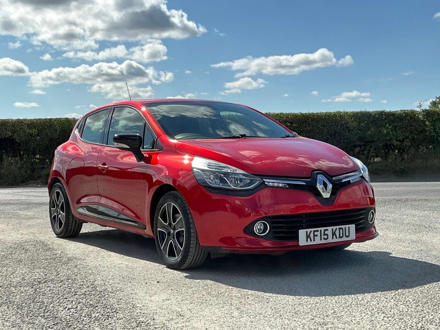 Used Renault Clio 2015 for sale - 76858868: Photo 10