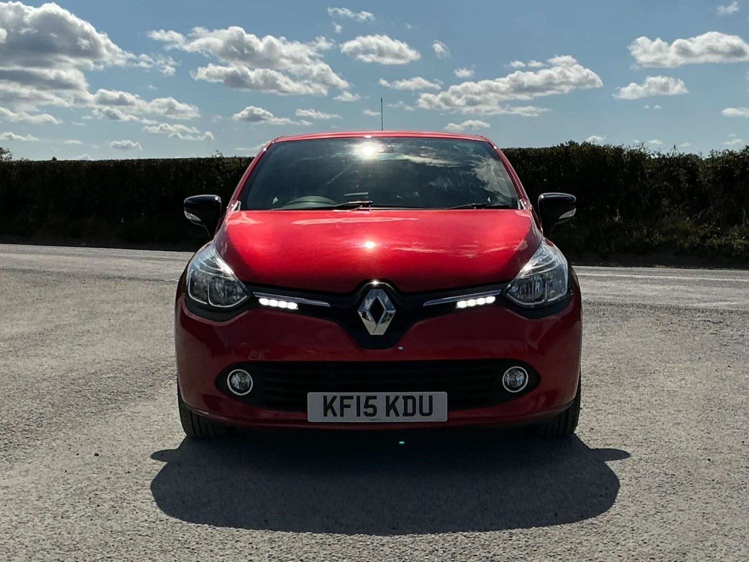 Used Renault Clio 2015 for sale - 76858868: Photo 11