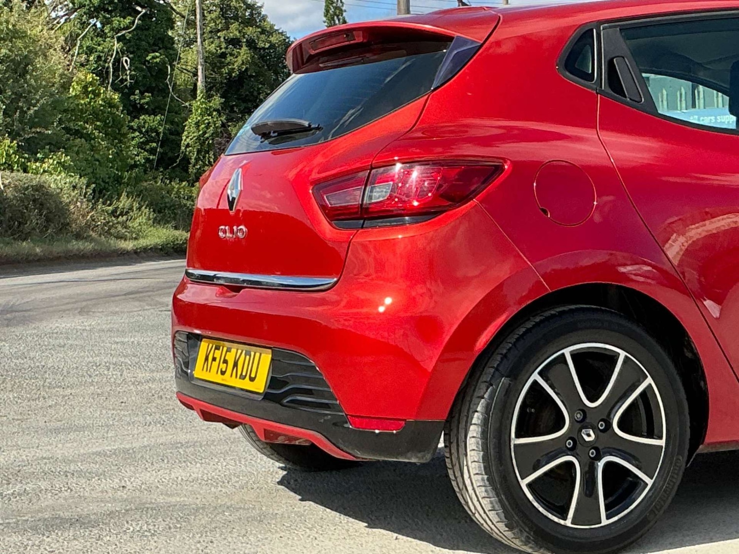 Used Renault Clio 2015 for sale - 76858868: Photo 15