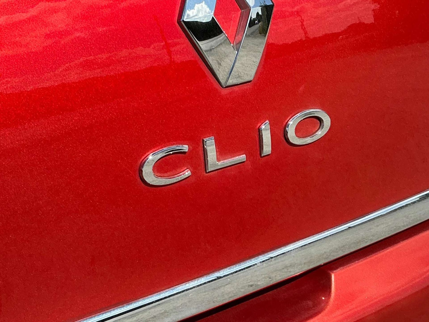 Used Renault Clio 2015 for sale - 76858868: Photo 21