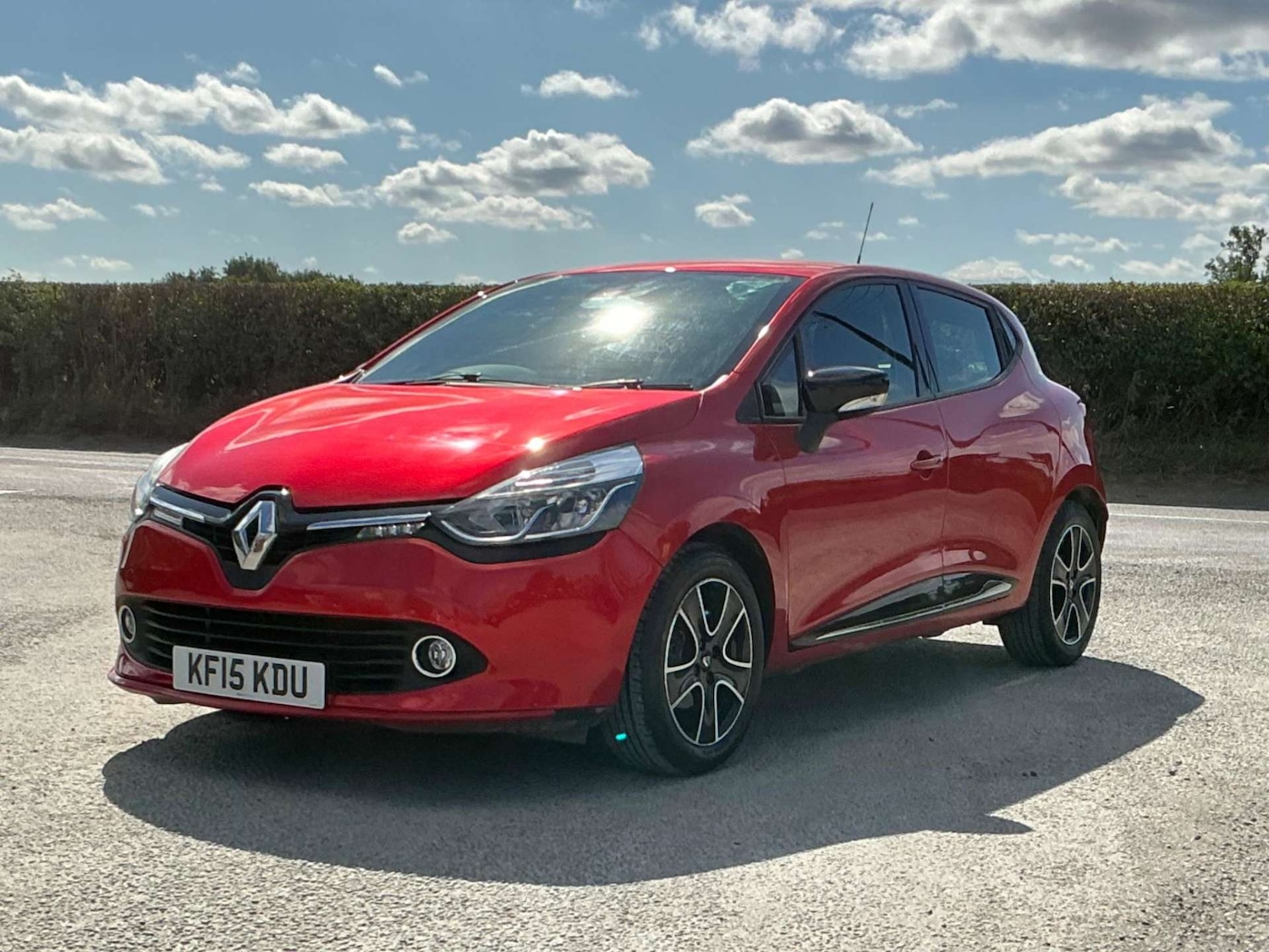 Used Renault Clio 2015 for sale - 76858868: Photo 24