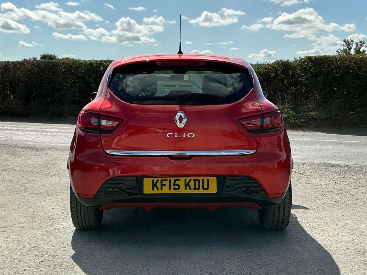 Used Renault Clio 2015 for sale - 76858868: Photo 31