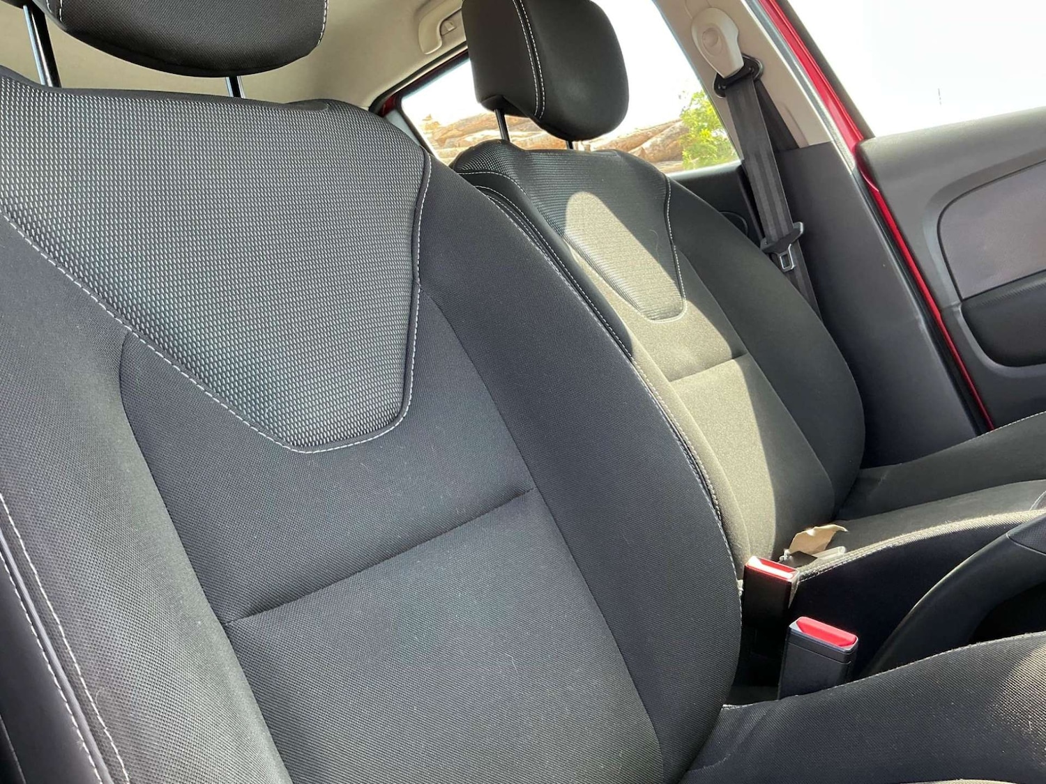 Used Renault Clio 2015 for sale - 76858868: Photo 7