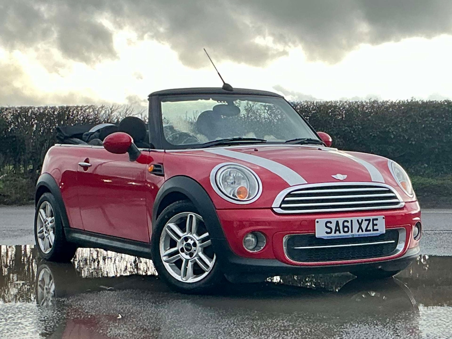 Used MINI Convertible 2011 for sale - 77469958: Photo 19