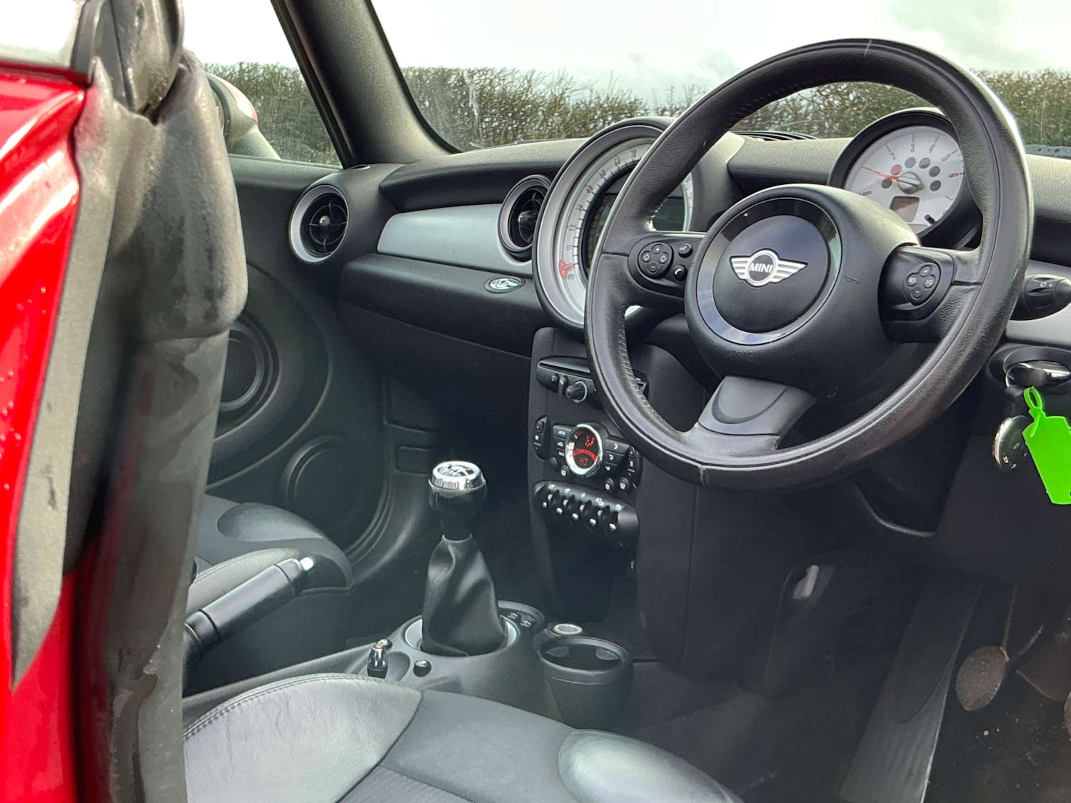 Used MINI Convertible 2011 for sale - 77469958: Photo 31