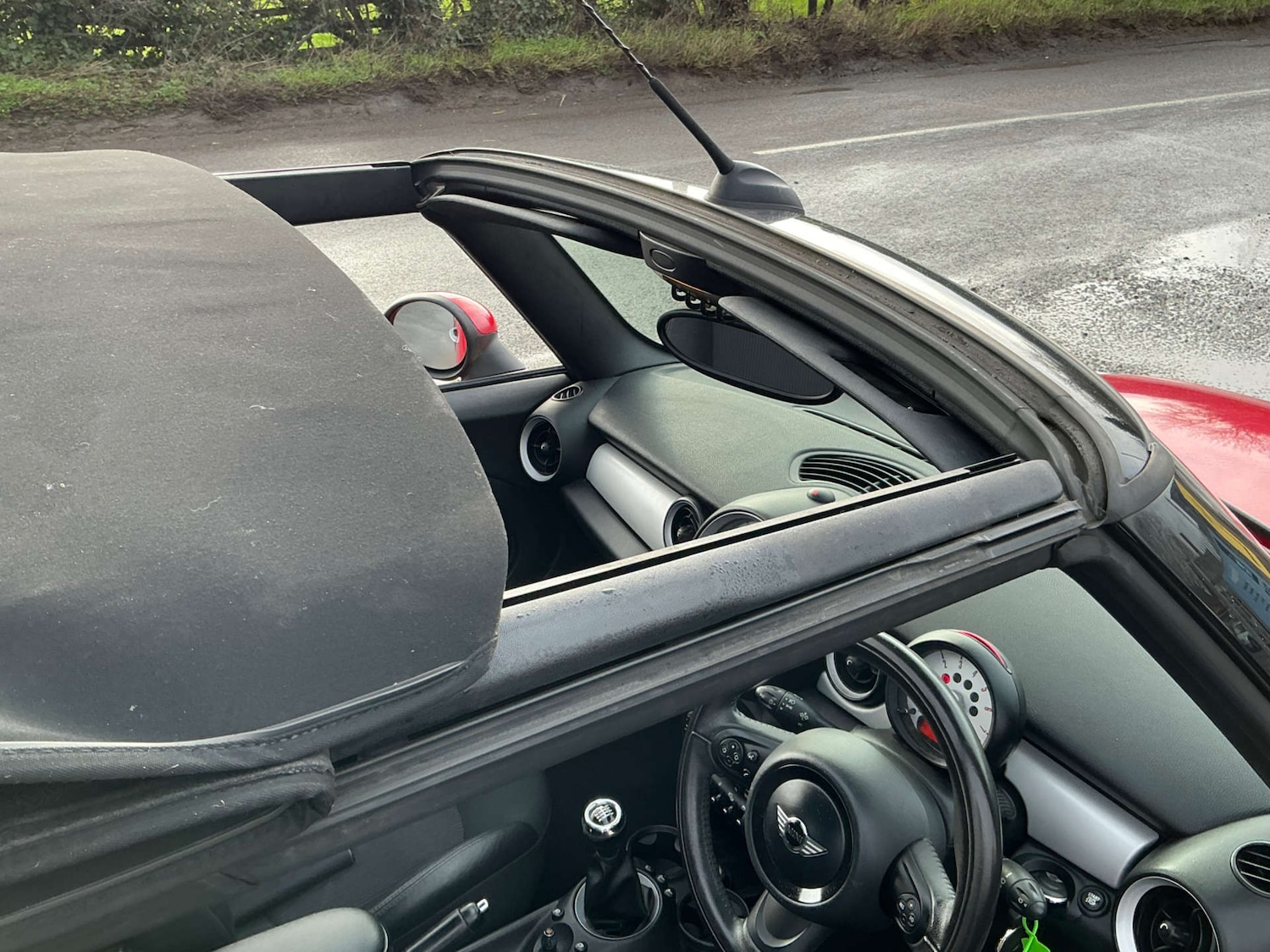 Used MINI Convertible 2011 for sale - 77469958: Photo 35