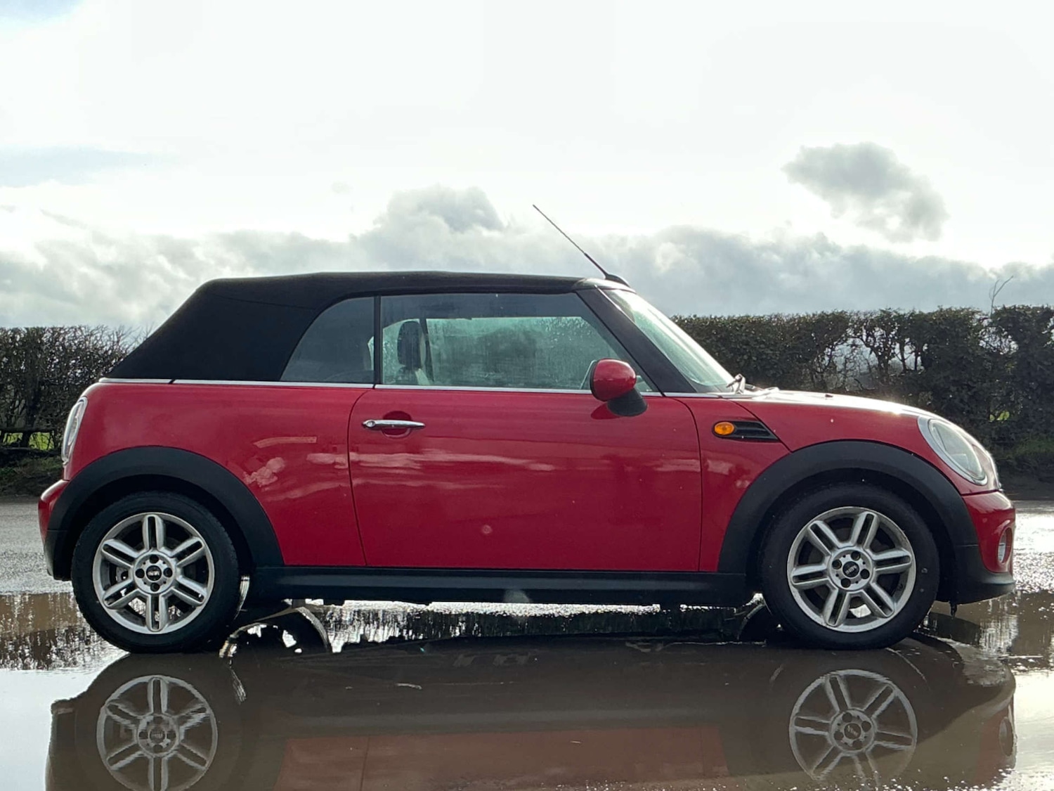 Used MINI Convertible 2011 for sale - 77469958: Photo 36