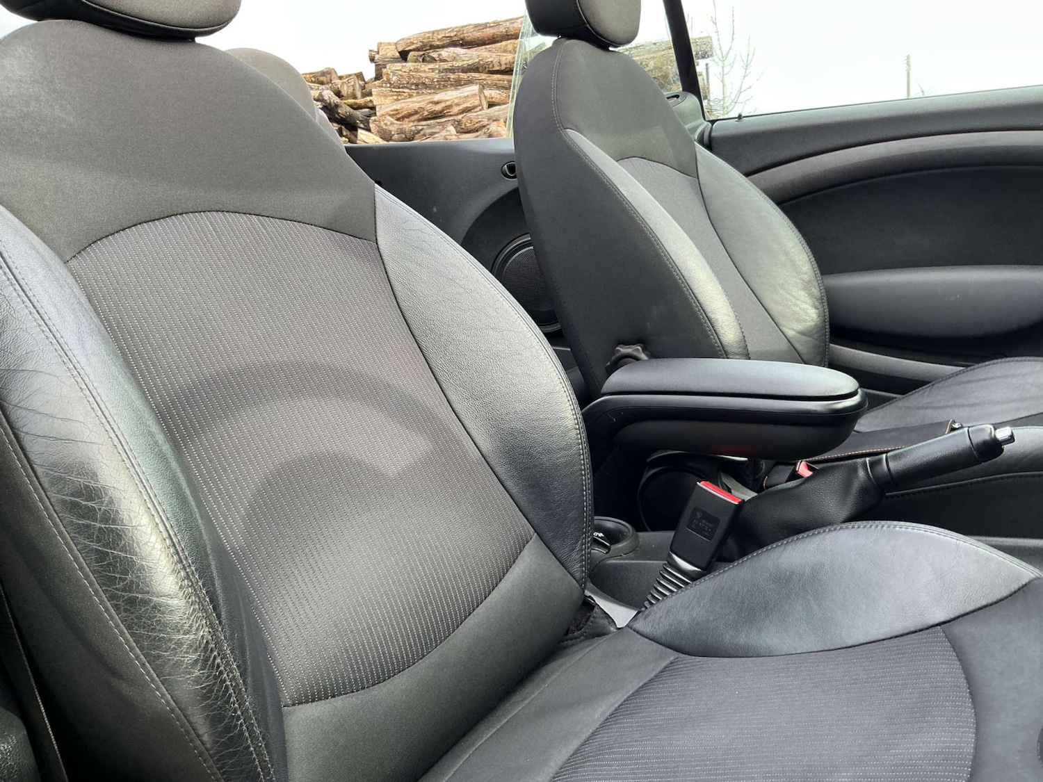 Used MINI Convertible 2011 for sale - 77469958: Photo 41