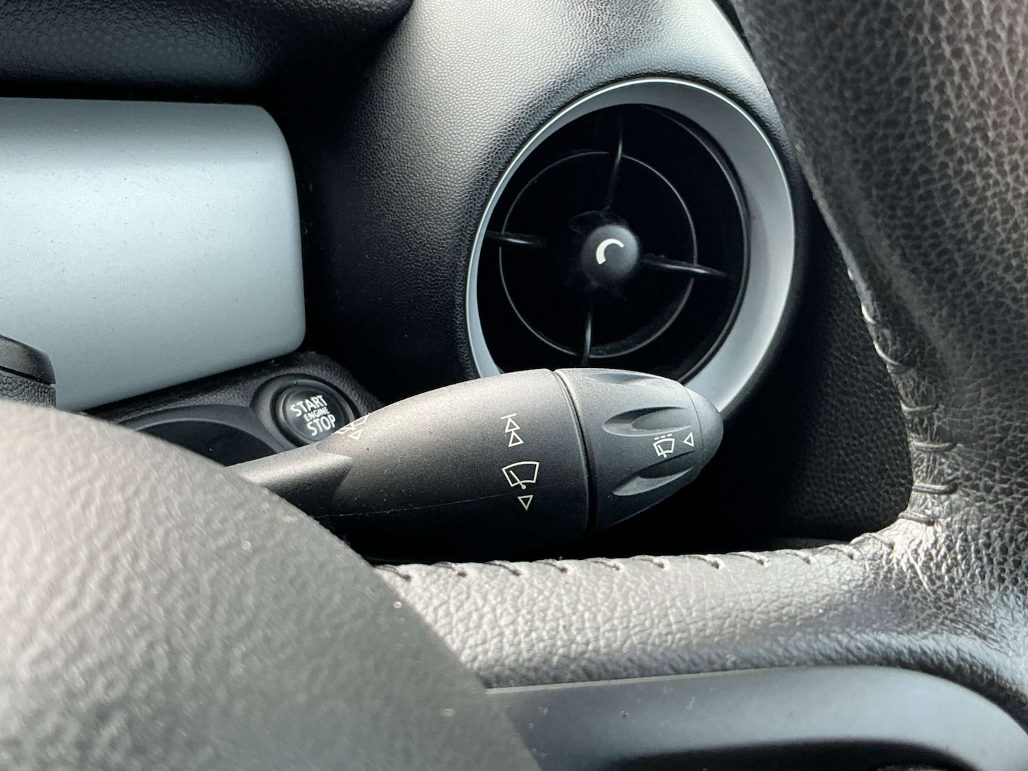 Used MINI Convertible 2011 for sale - 77469958: Photo 54