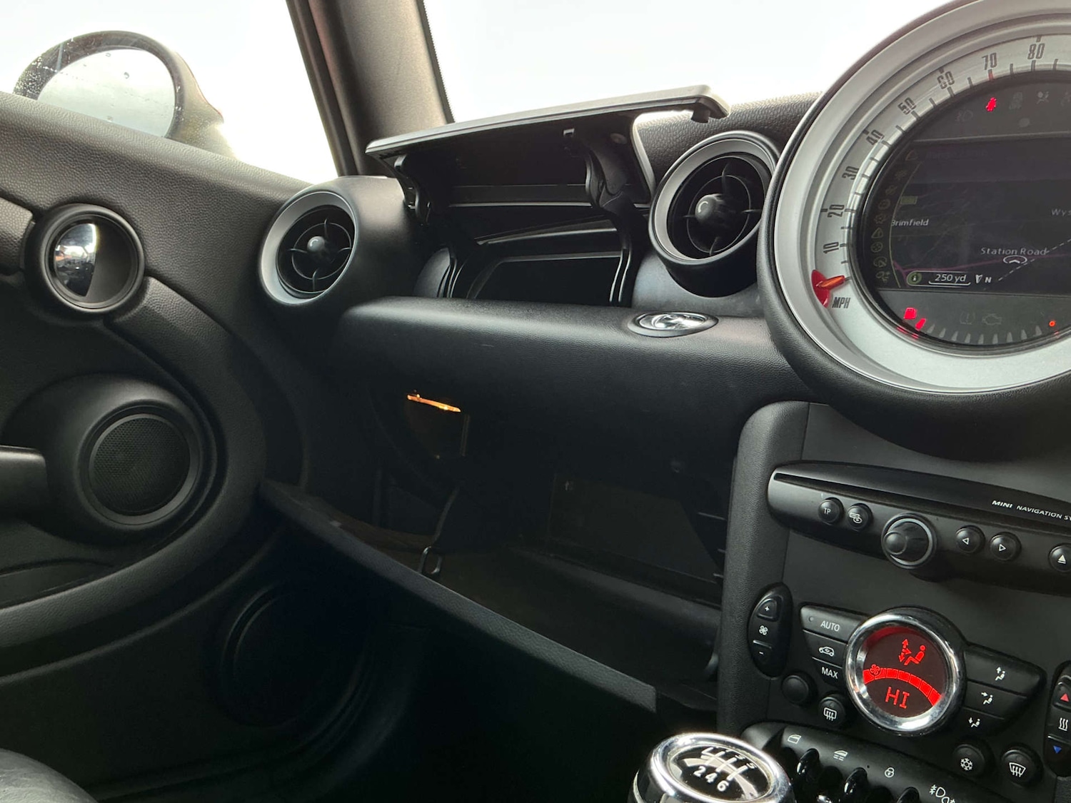 Used MINI Convertible 2011 for sale - 77469958: Photo 56