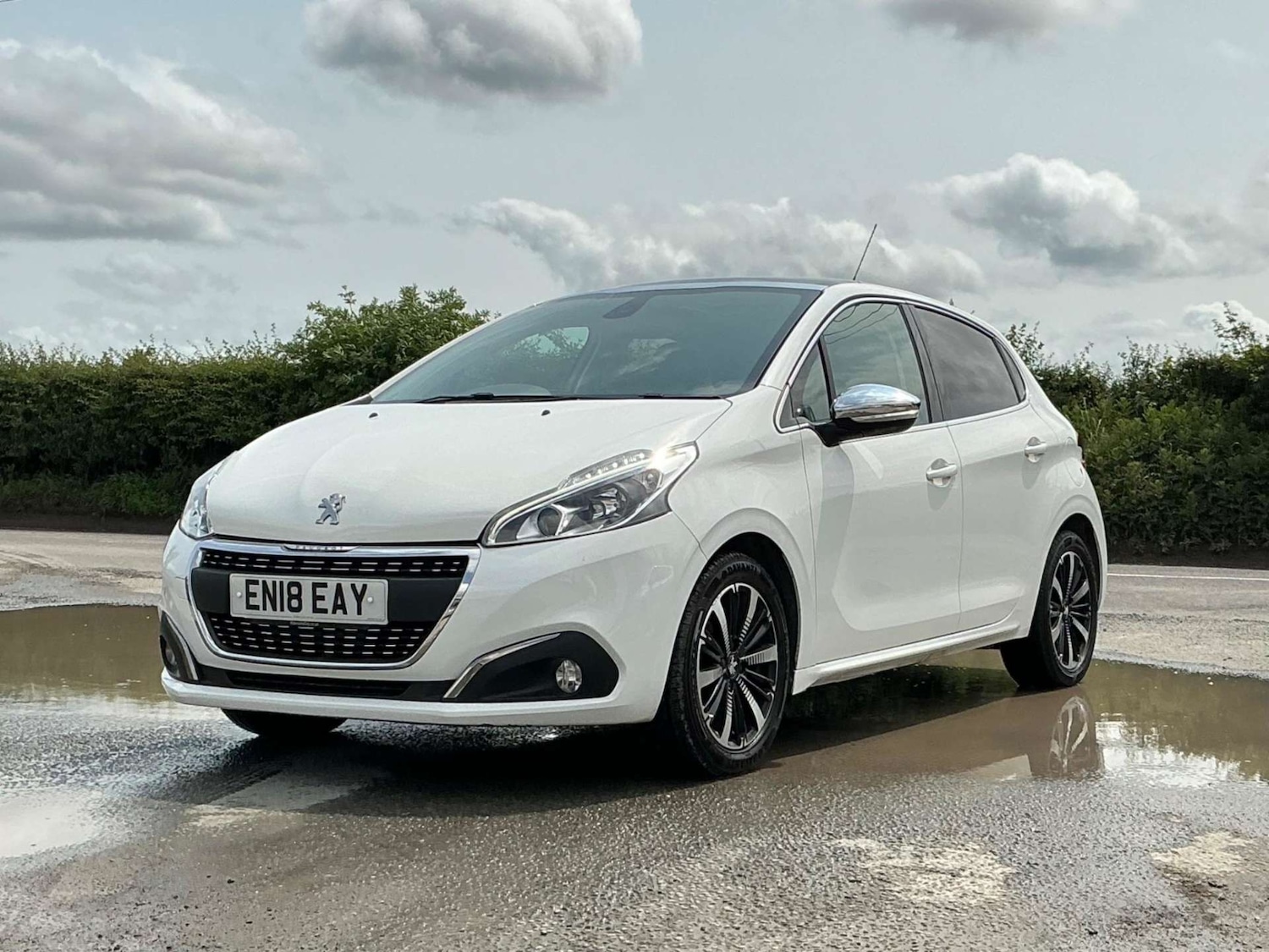 Used Peugeot 208 2018 for sale - 76858869: Photo 20