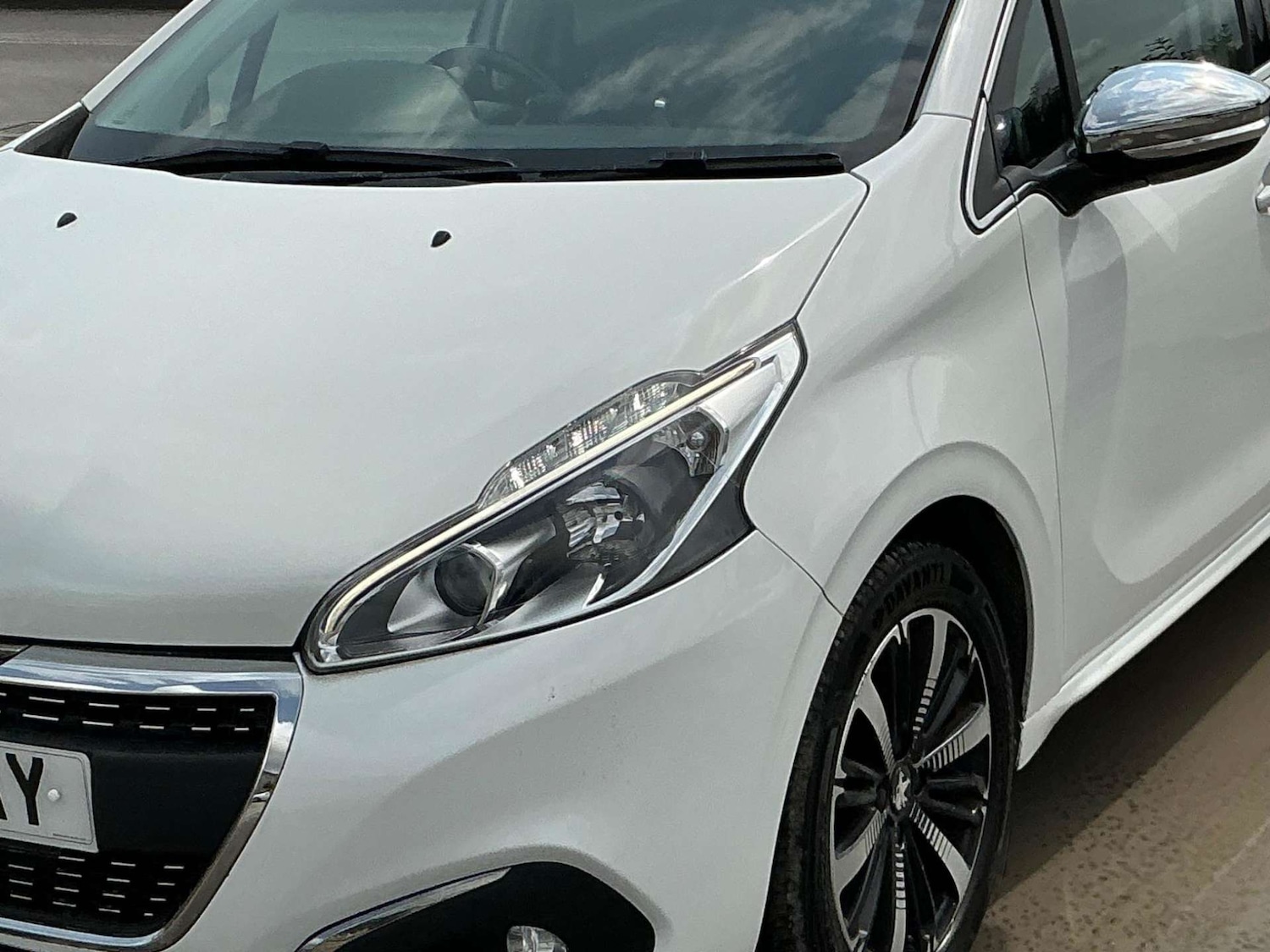 Used Peugeot 208 2018 for sale - 76858869: Photo 25