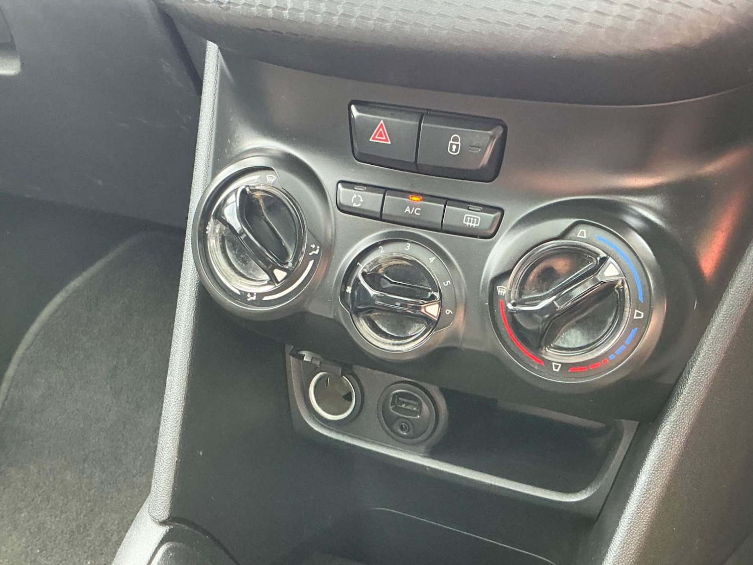 Used Peugeot 208 2018 for sale - 76858869: Photo 46