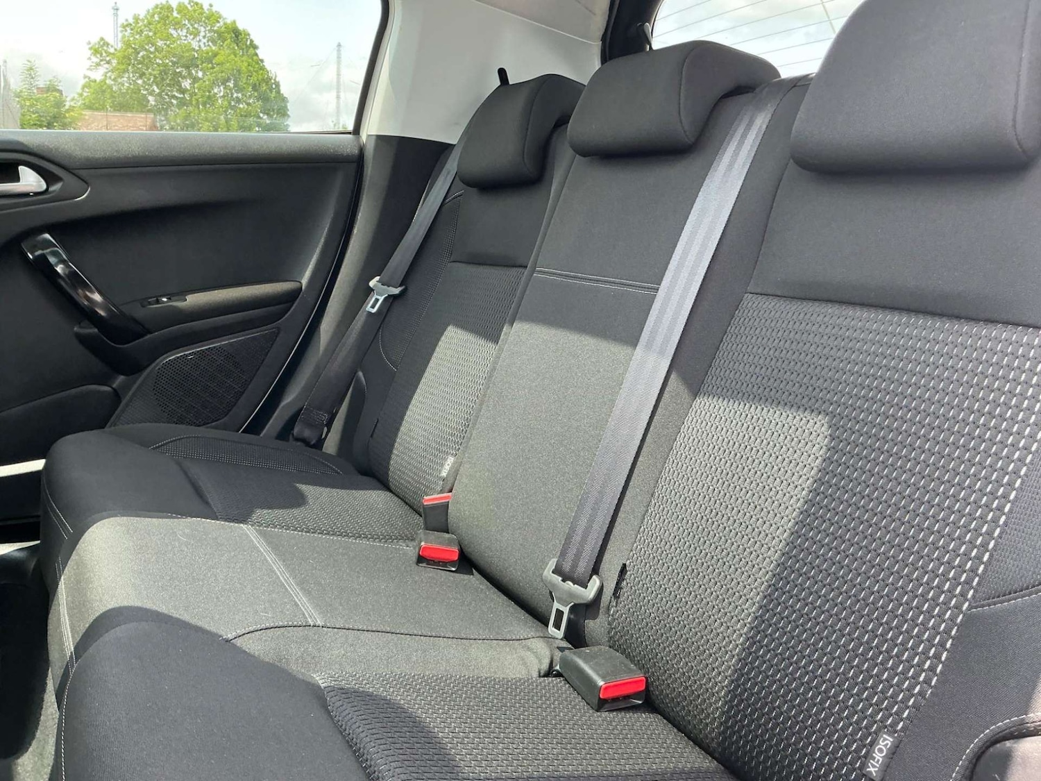 Used Peugeot 208 2018 for sale - 76858869: Photo 9