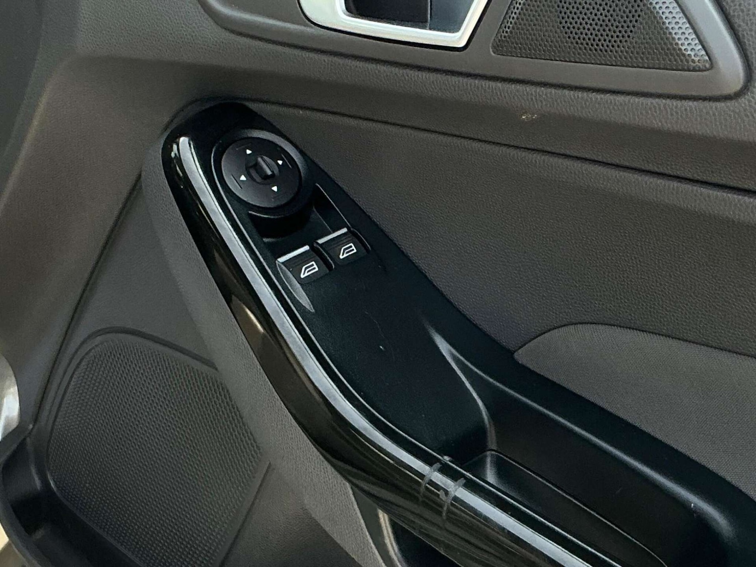 Used Ford Fiesta 2016 for sale - 76858873: Photo 33