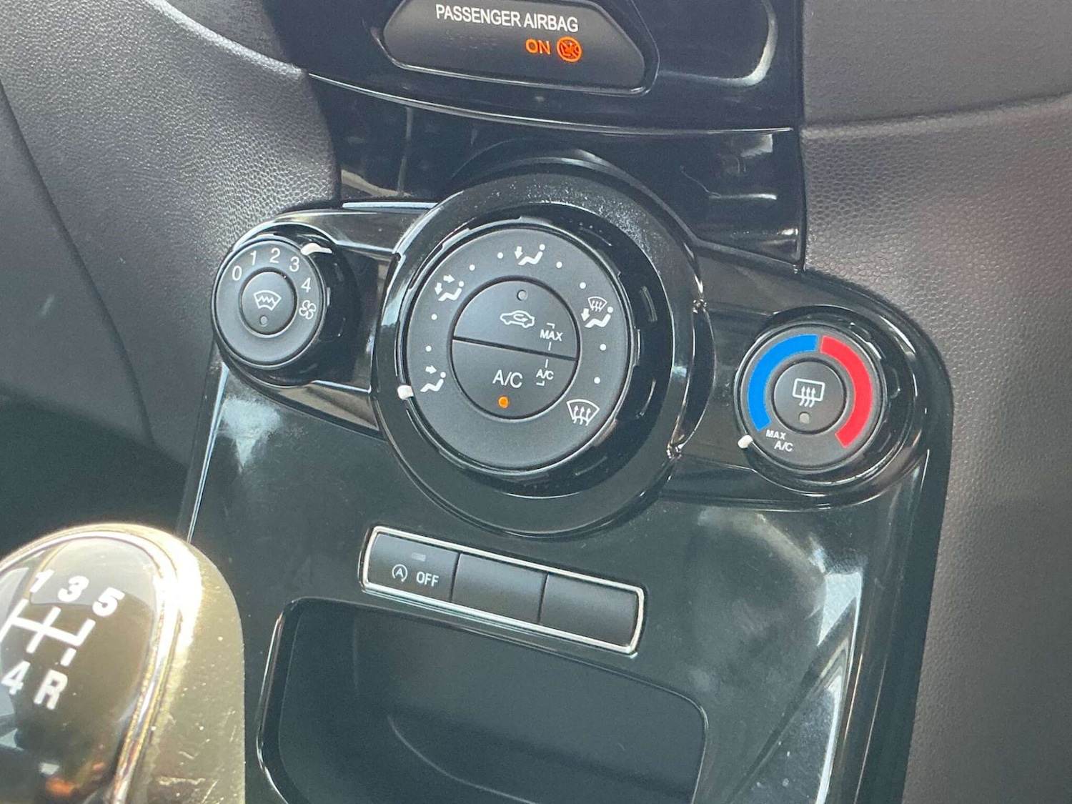 Used Ford Fiesta 2016 for sale - 76858873: Photo 45