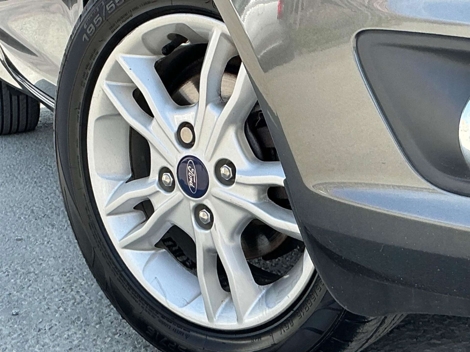 Used Ford Fiesta 2016 for sale - 76858873: Photo 9