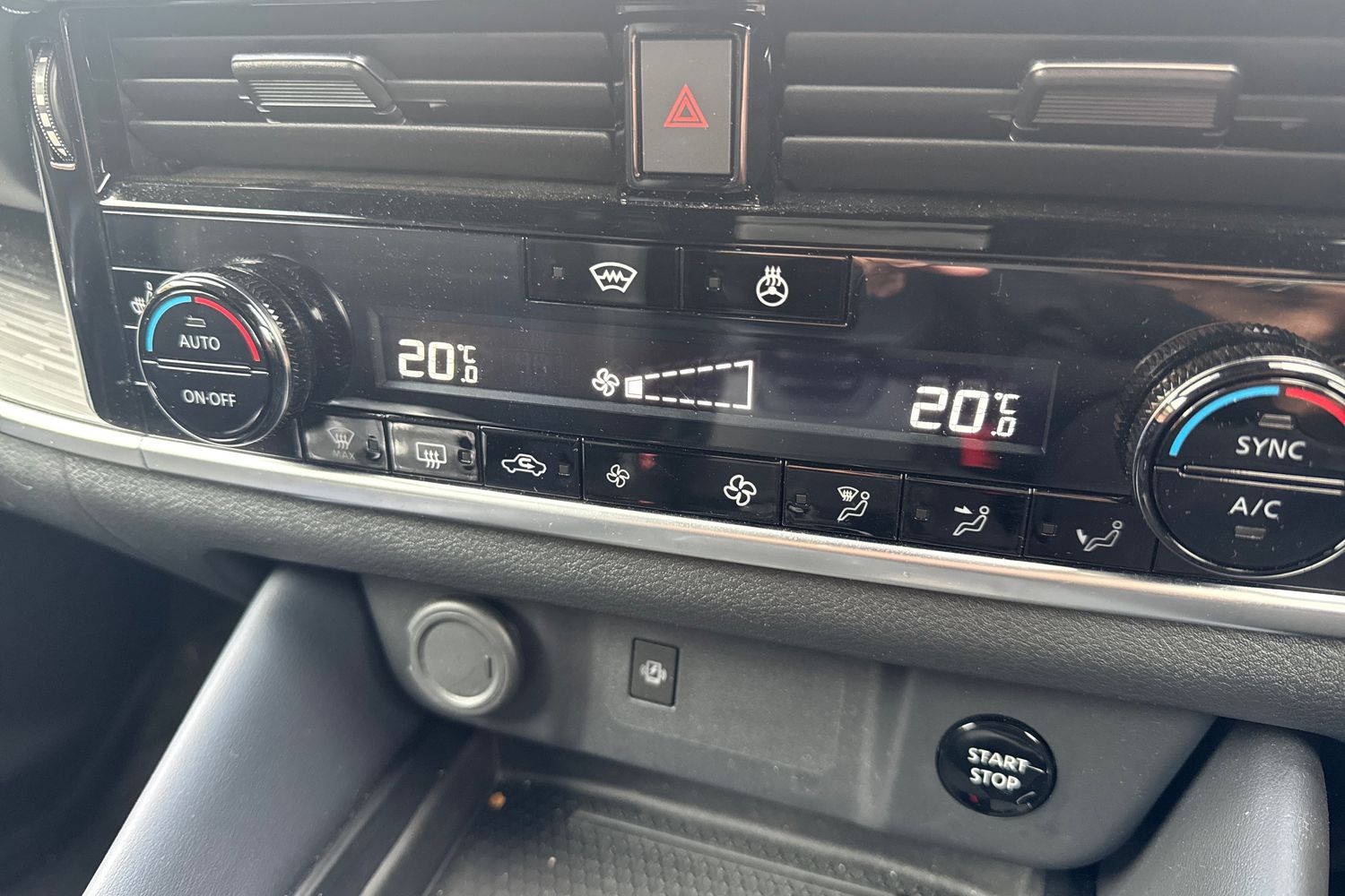 Used Nissan Qashqai 2023 for sale - 76112085: Photo 15