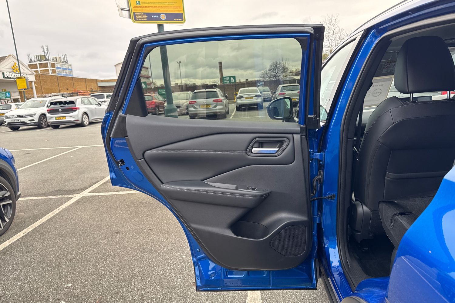 Used Nissan Qashqai 2024 for sale - 76146103: Photo 35