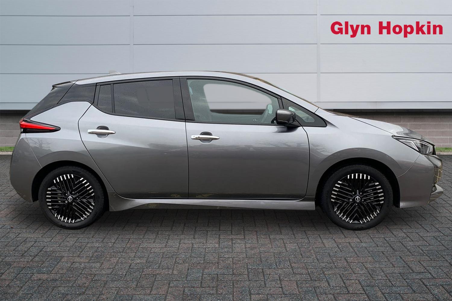 Used Nissan Leaf 2022 for sale - 78008987: Photo 2