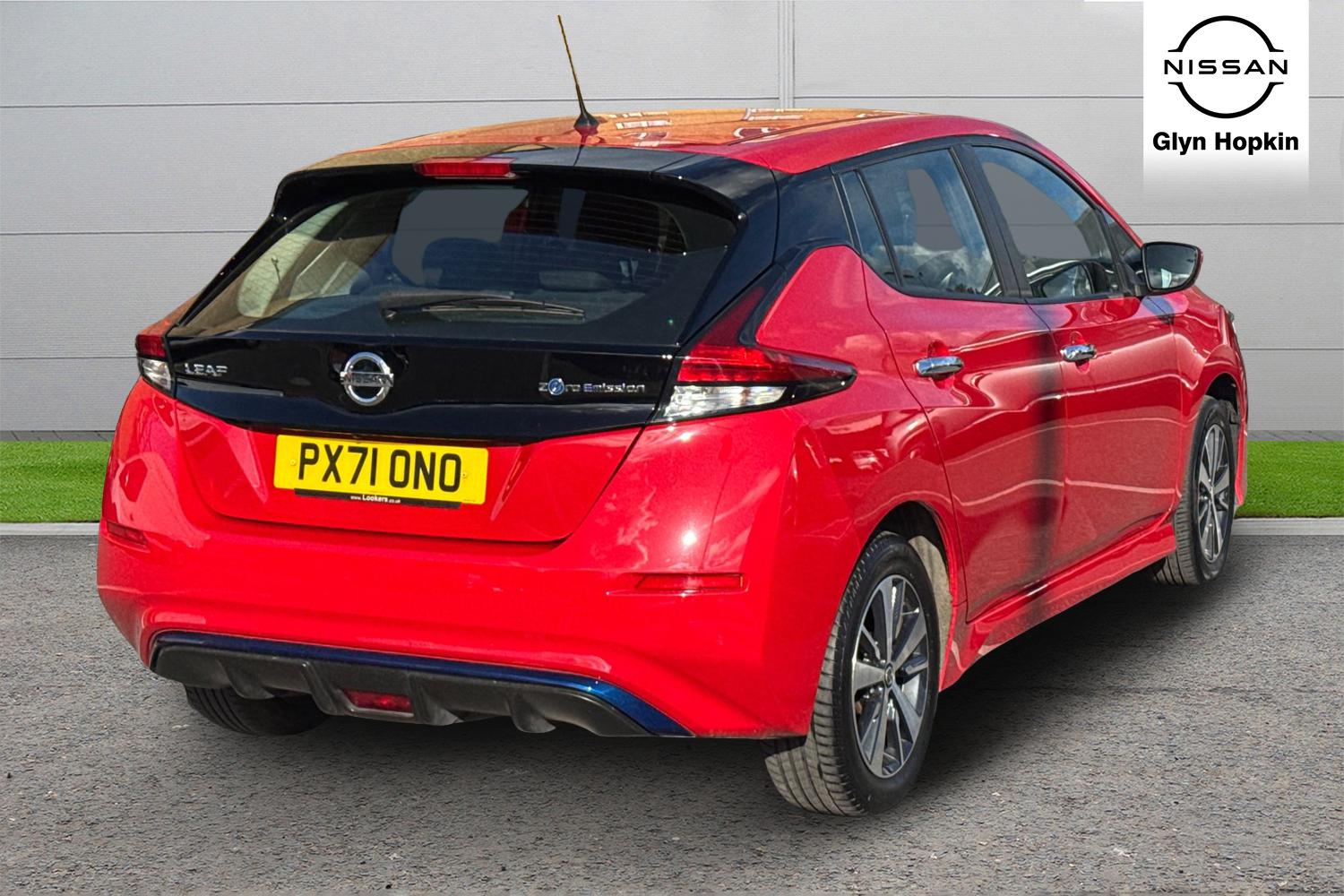 Used Nissan Leaf 2021 for sale - 76130436: Photo 3