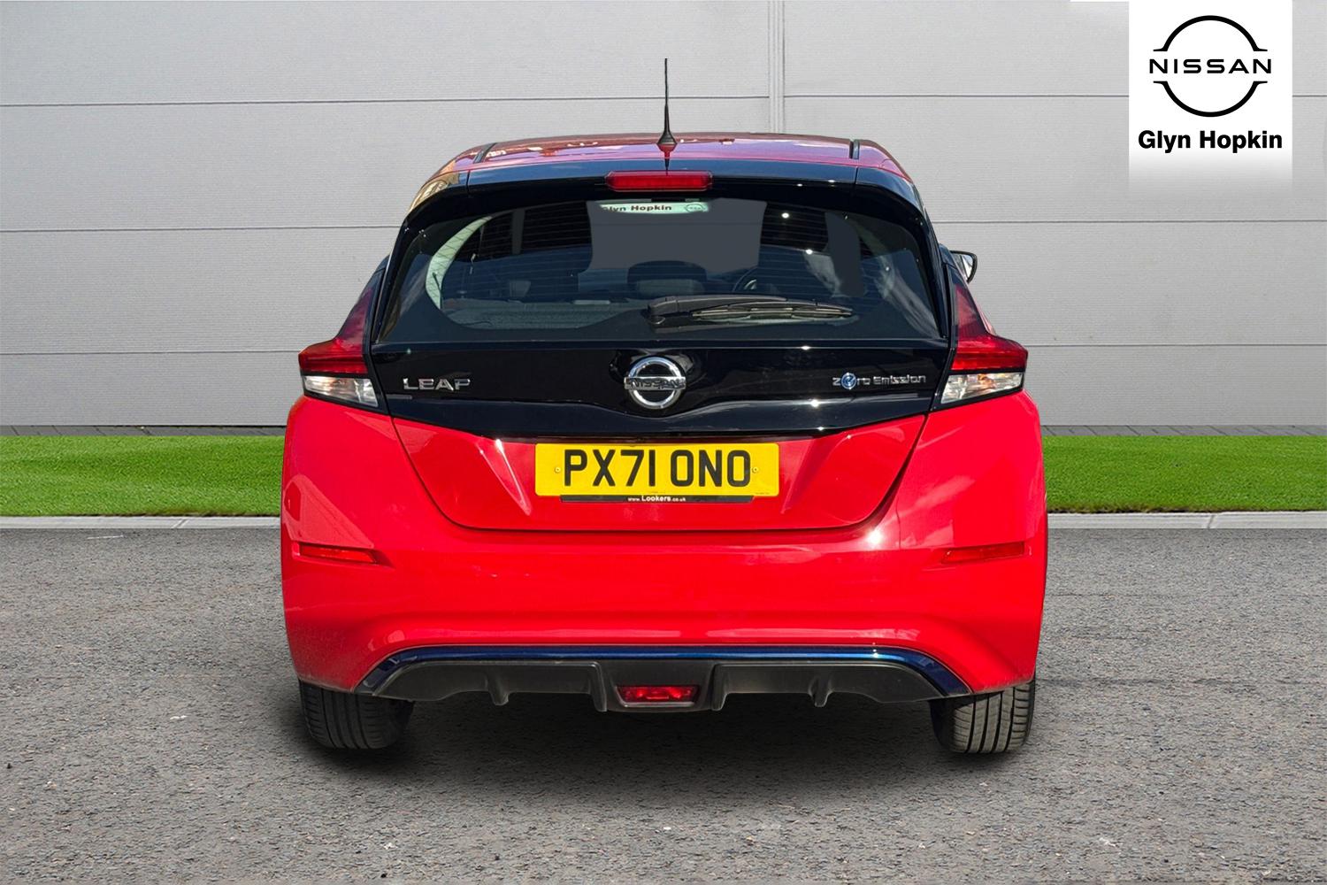 Used Nissan Leaf 2021 for sale - 76130436: Photo 4