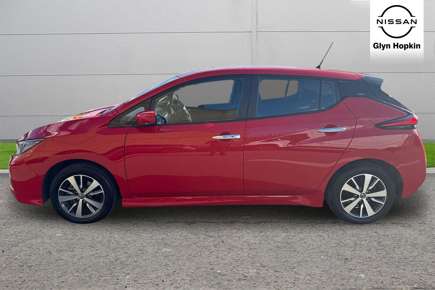 Used Nissan Leaf 2021 for sale - 76130436: Photo 6