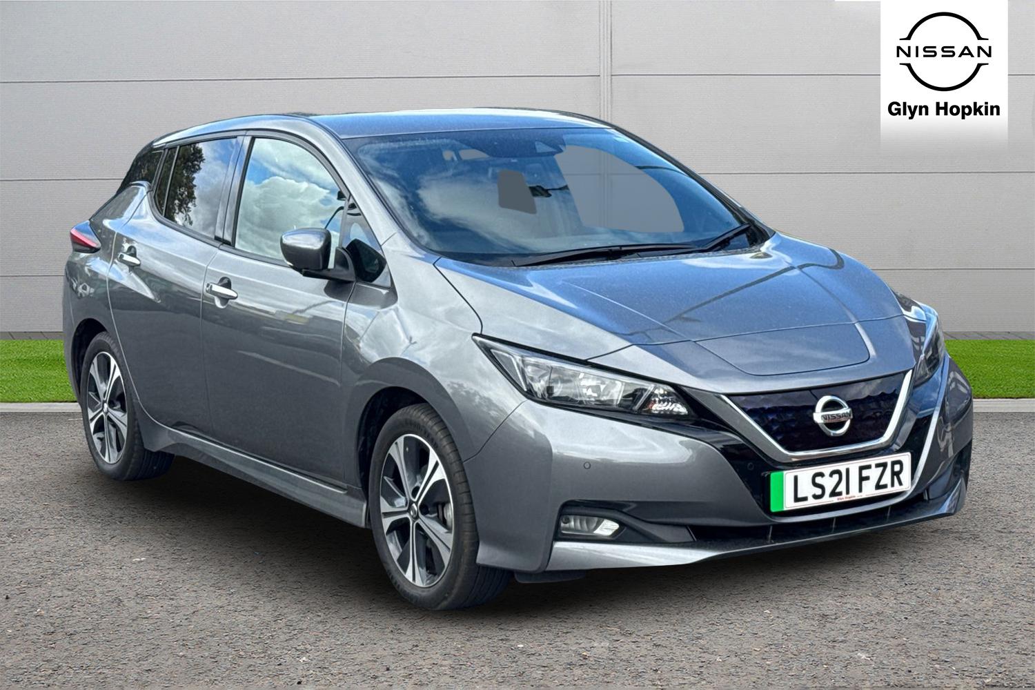 Used Nissan Leaf 2021 for sale - 76130550: Photo 1