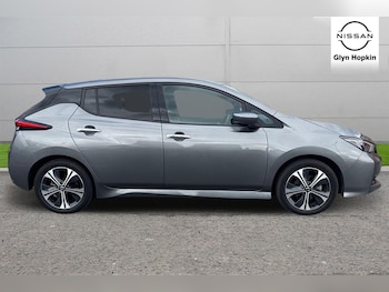 Used Nissan Leaf 2021 for sale - 76130550: Photo 2