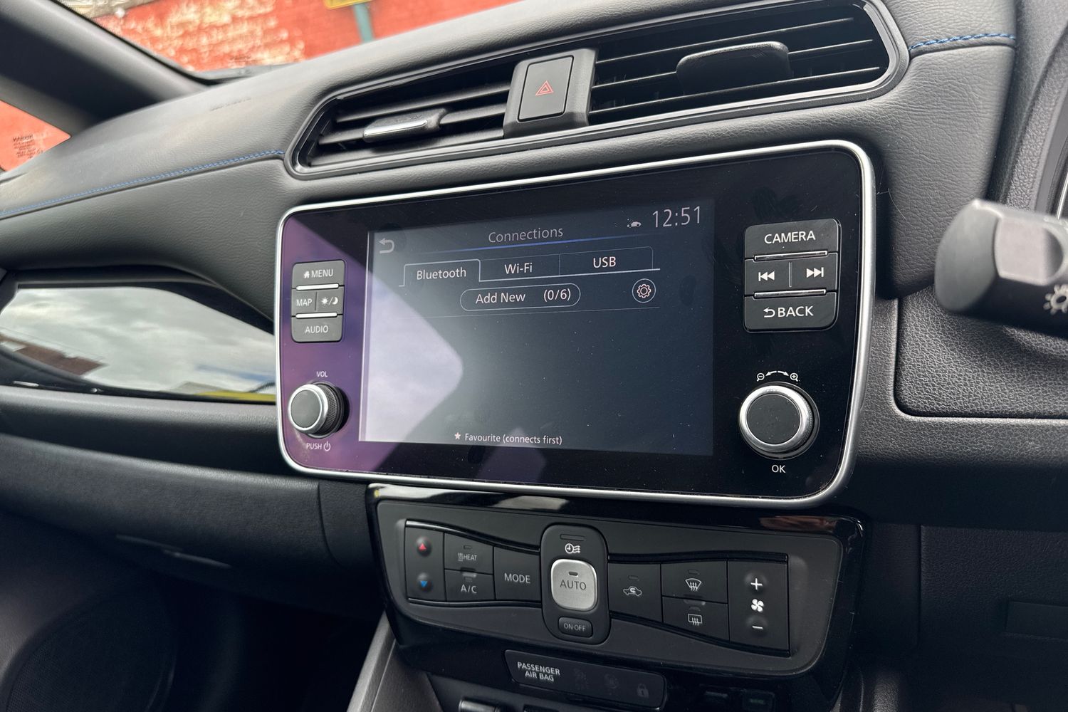 Used Nissan Leaf 2021 for sale - 76130550: Photo 36