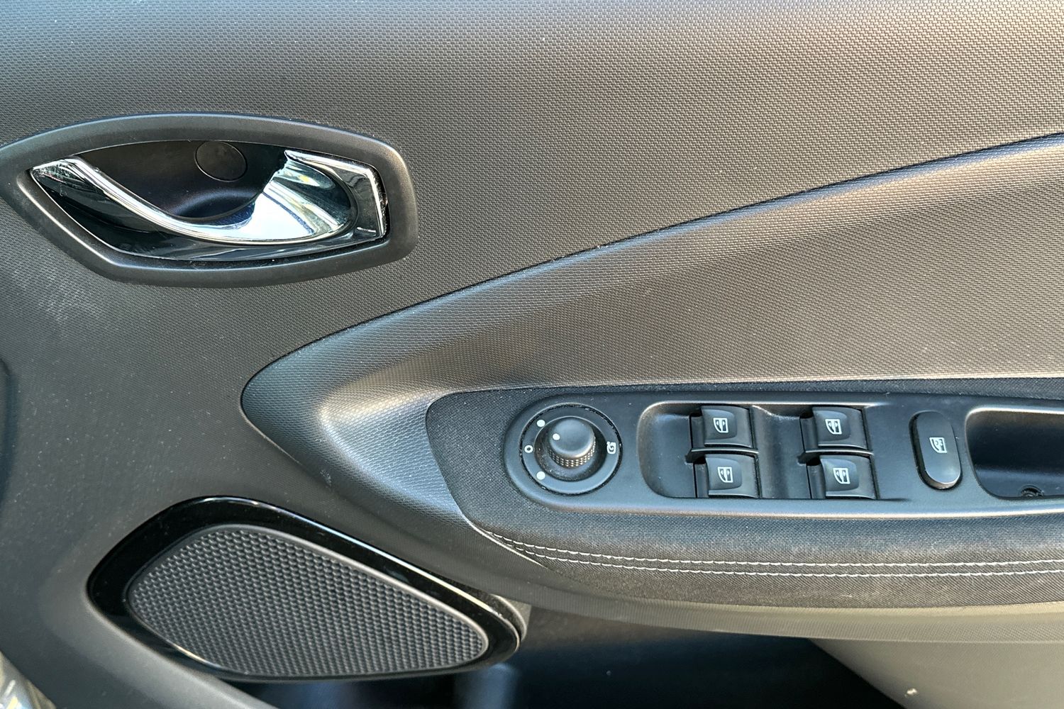 Used Renault Zoe 2019 for sale - 76130582: Photo 35