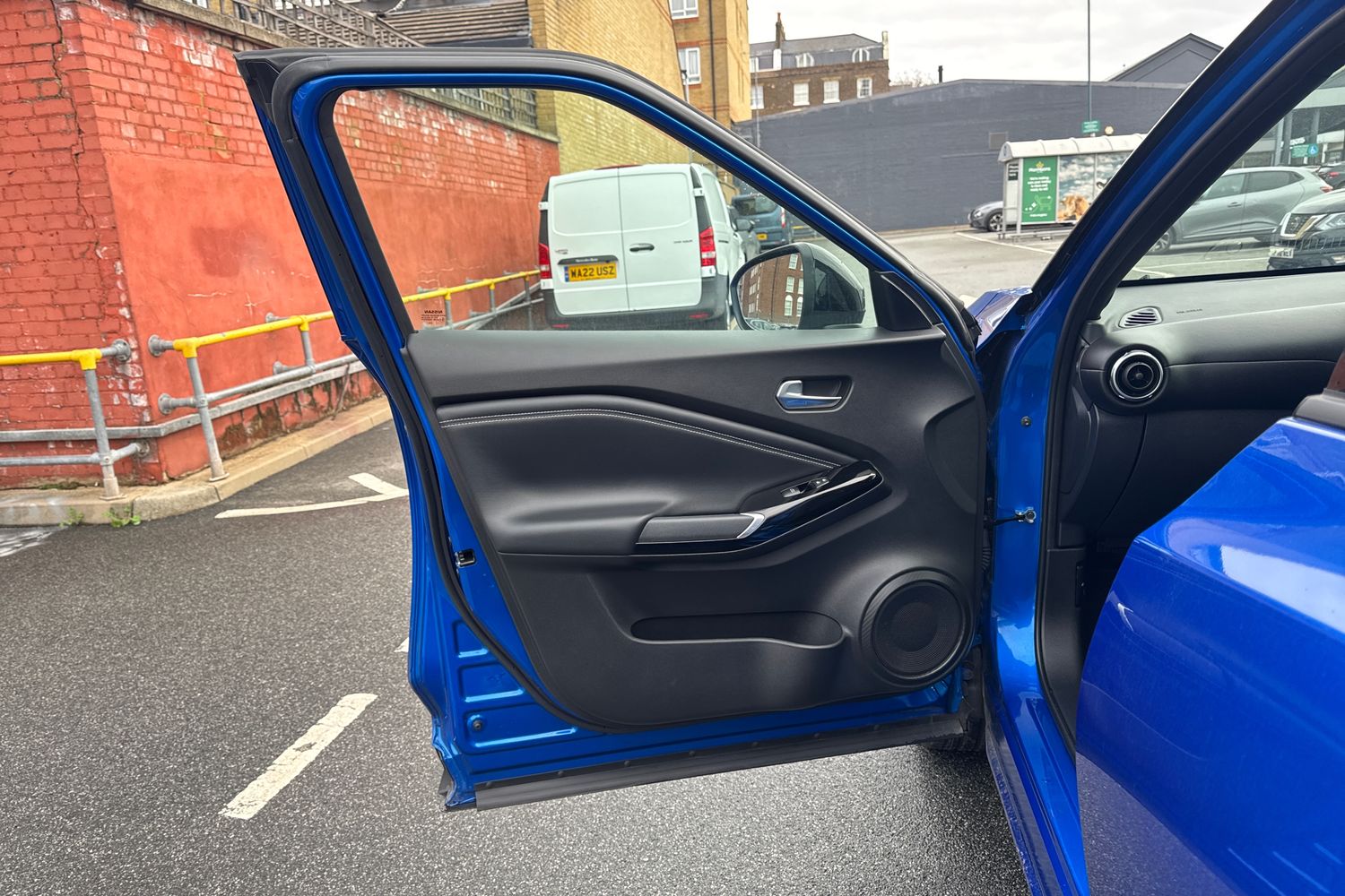 Used Nissan Juke 2024 for sale - 76055747: Photo 30