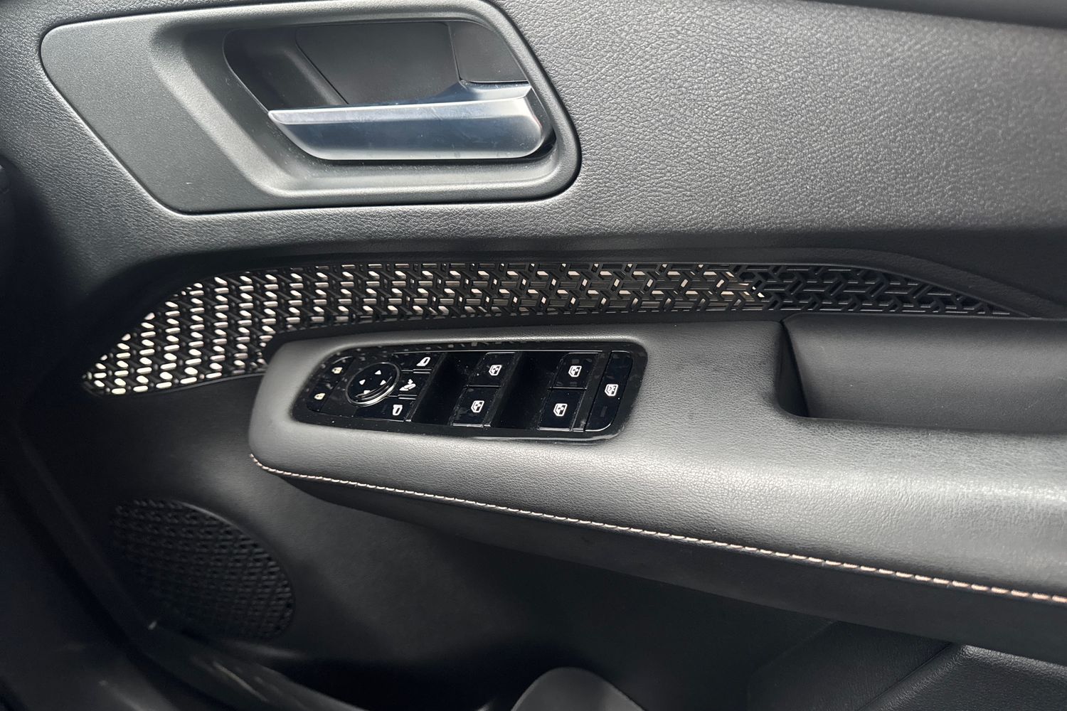 Used Nissan ARIYA 2022 for sale - 76384560: Photo 16