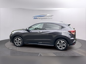 Used Honda HR-V 2017 for sale - 75450533: Photo