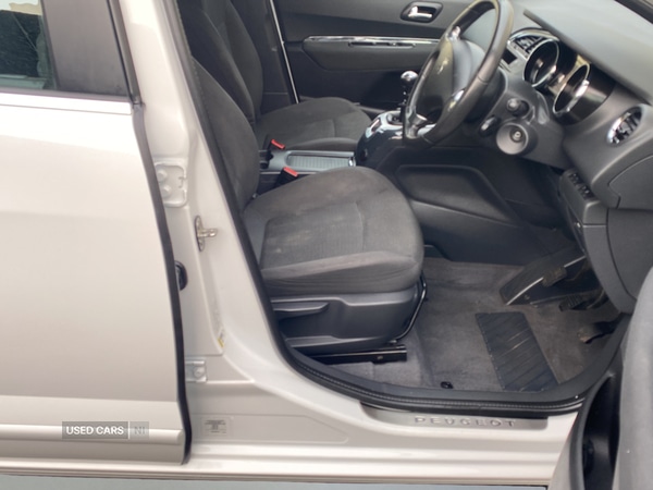 Used Peugeot 5008 2016 for sale - 77484767: Photo 31