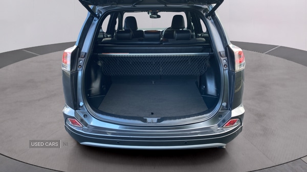 Used Toyota RAV4 2017 for sale - 76866670: Photo 10