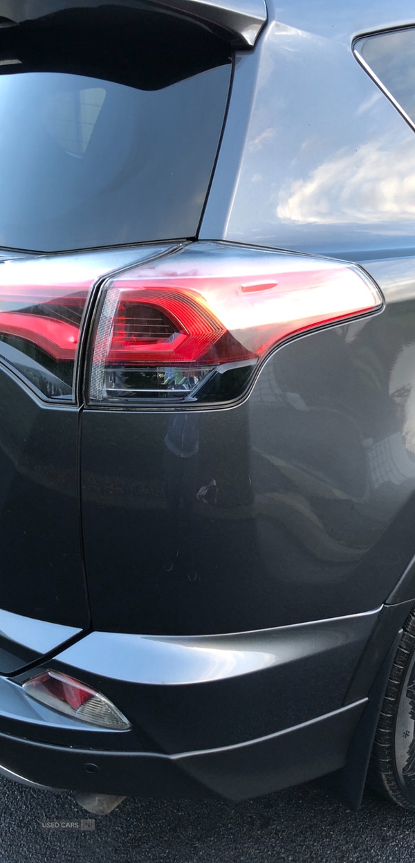 Used Toyota RAV4 2017 for sale - 76866670: Photo 15