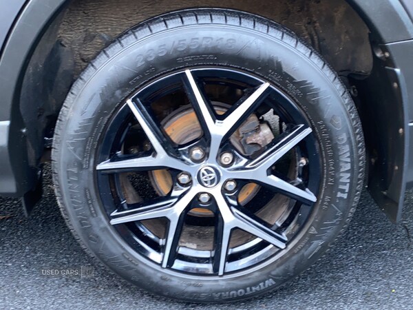 Used Toyota RAV4 2017 for sale - 76866670: Photo 32