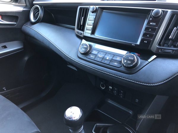 Used Toyota RAV4 2017 for sale - 76866670: Photo 53