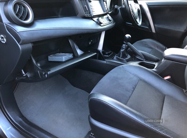 Used Toyota RAV4 2017 for sale - 76866670: Photo 60