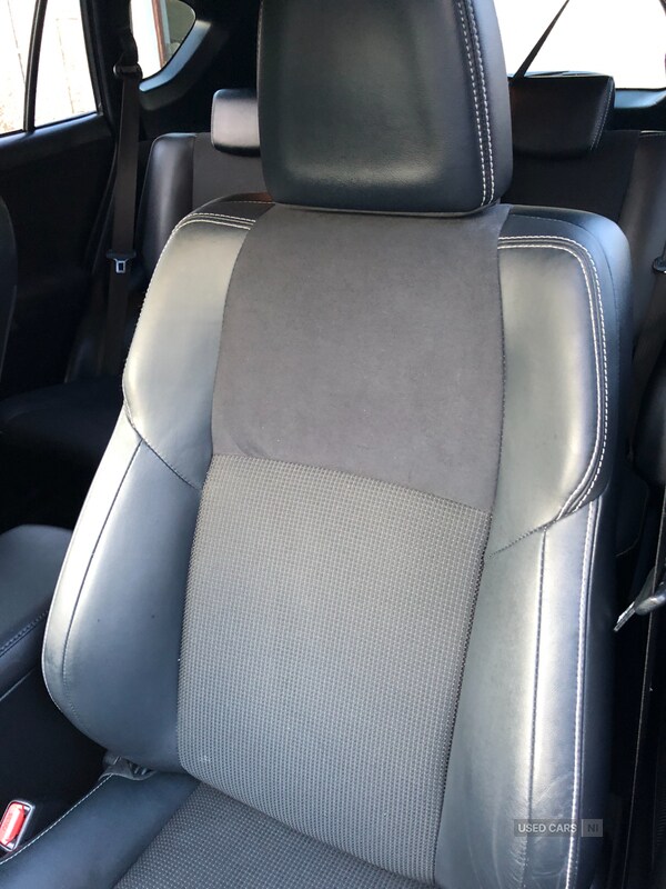 Used Toyota RAV4 2017 for sale - 76866670: Photo 62