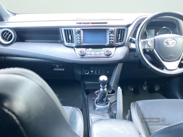 Used Toyota RAV4 2017 for sale - 76866670: Photo 63